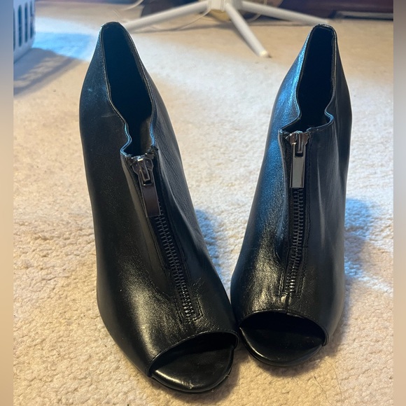 Jeanne Beker Black Genuine Leather Booties With Upper Leather Sock - Picture 2 of 6